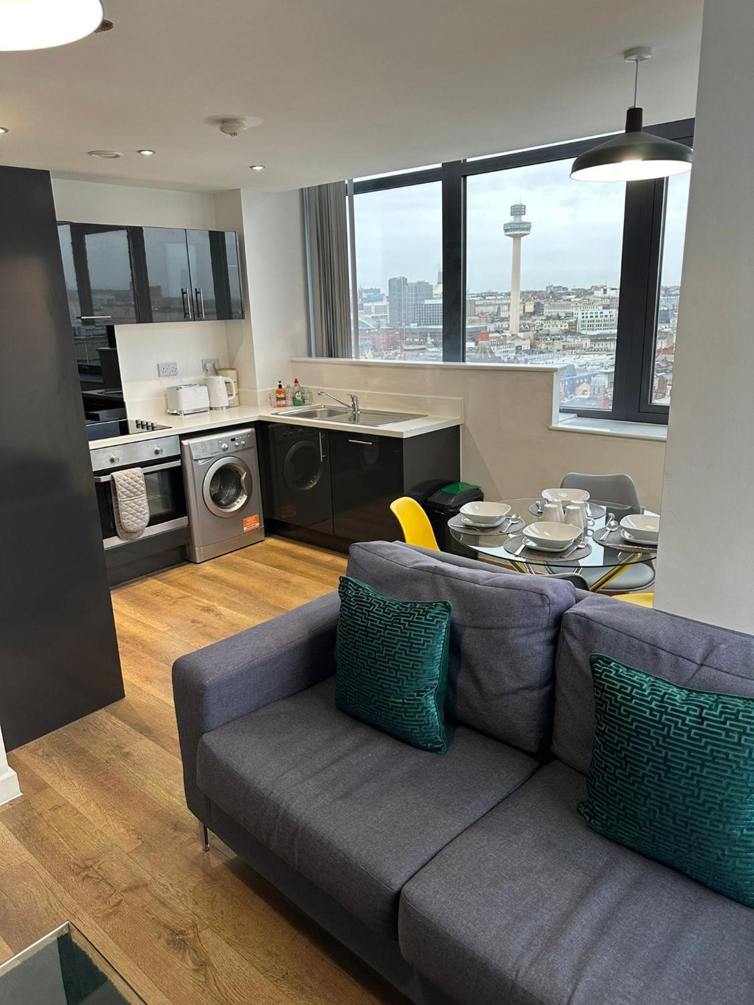 Stunning City View Apartment By Central Stay Liverpool Bagian luar foto