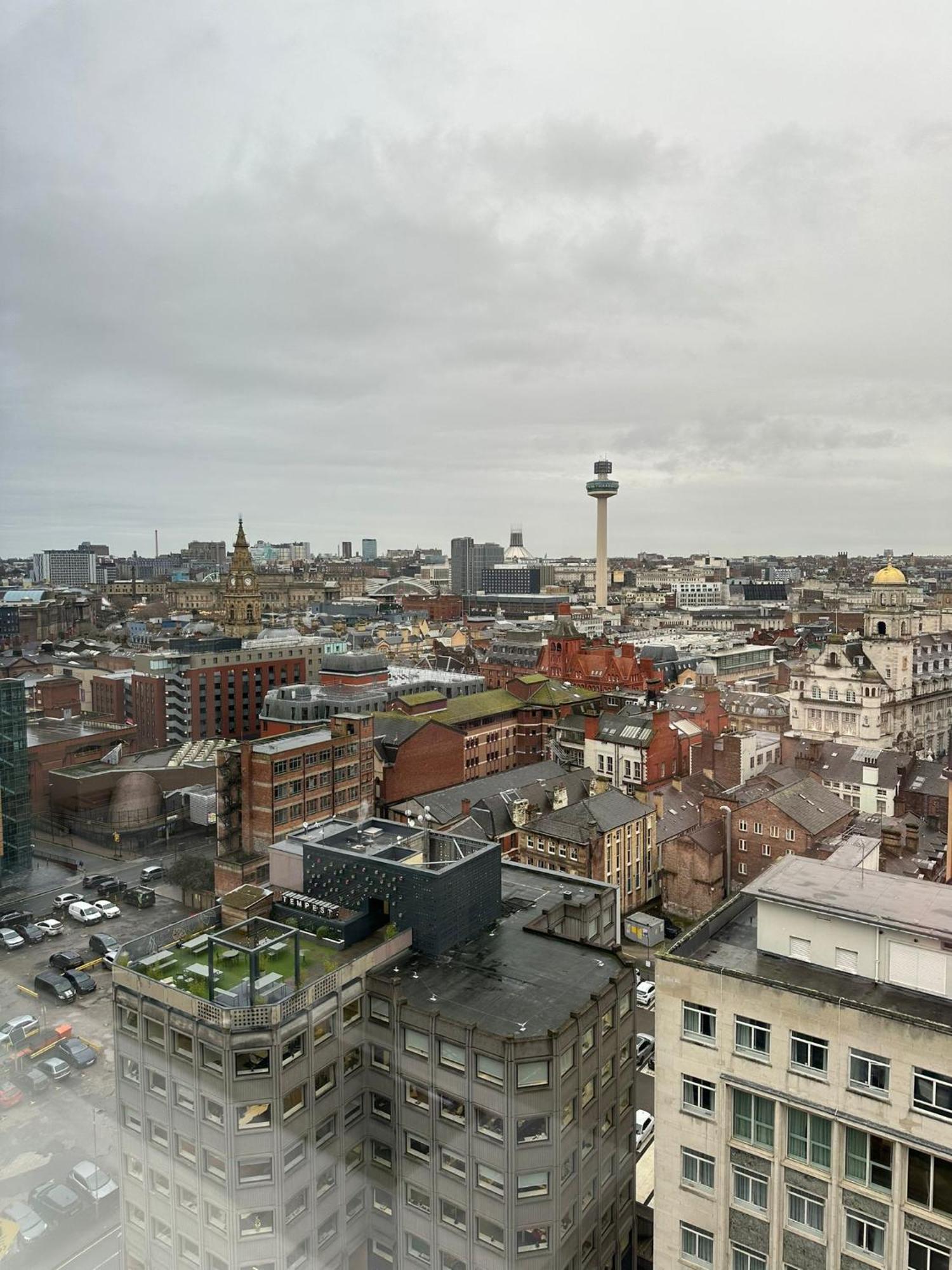 Stunning City View Apartment By Central Stay Liverpool Bagian luar foto